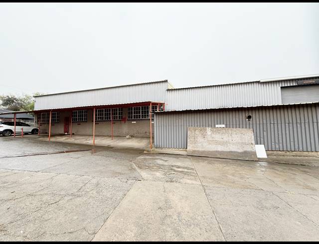 1,250M² WAREHOUSE TO LET IN WADEVILLE